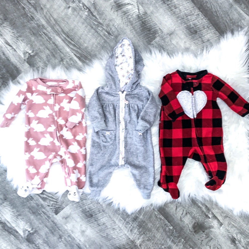 Newborn Carters fleece sleeper bundle GUC